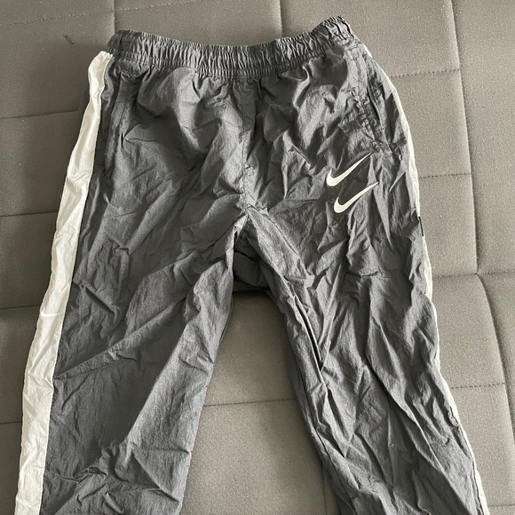 NIKE SPORTSWEAR SWOOSH WOVEN TROUSERS - Picture 1 of 4